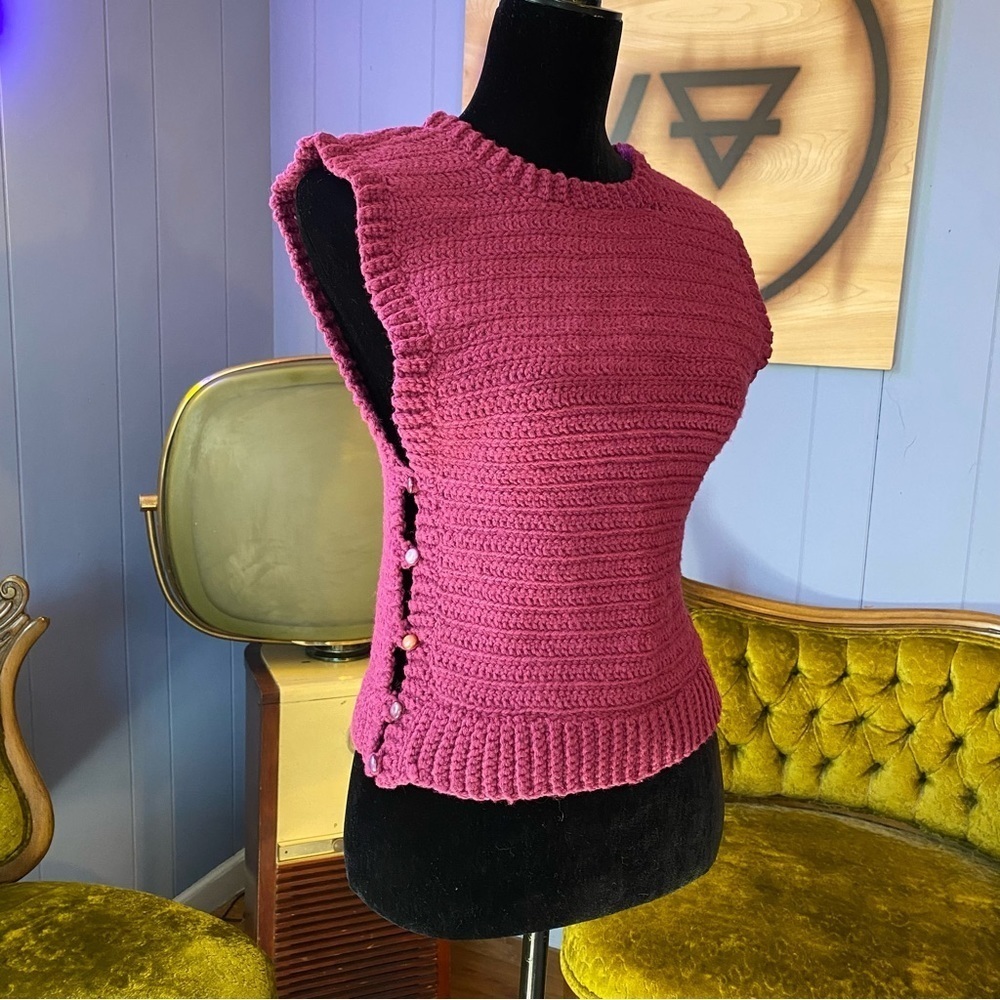 Handmade Side Button Closure Fuchsia Sleeveless Knit Sweater